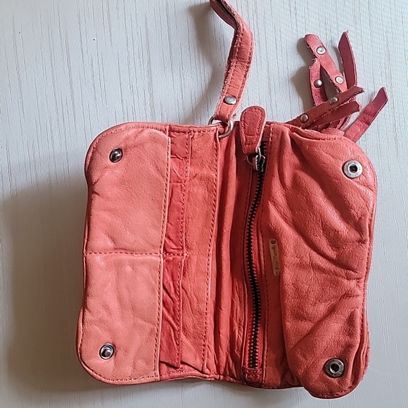 Stylish Pink FREE PEOPLE Wristlet - Picture 5 of 8